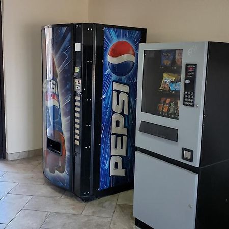 Americas Best Value Inn Cullman Bagian luar foto