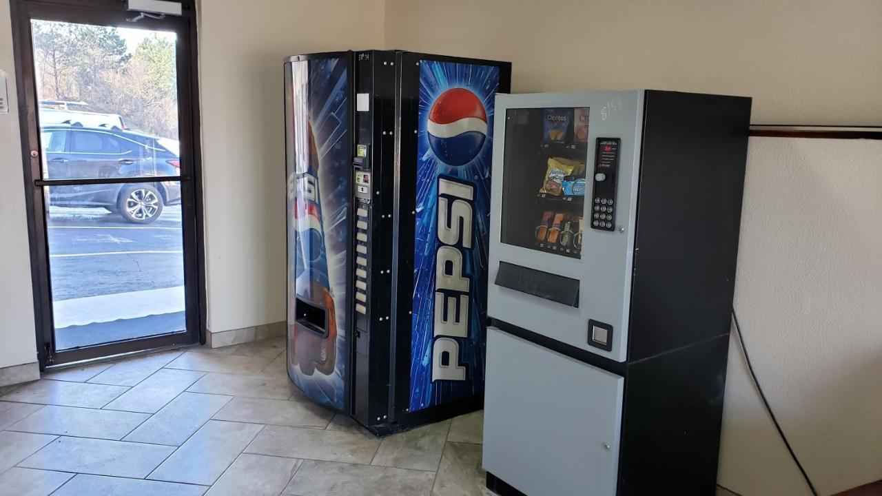 Americas Best Value Inn Cullman Bagian luar foto