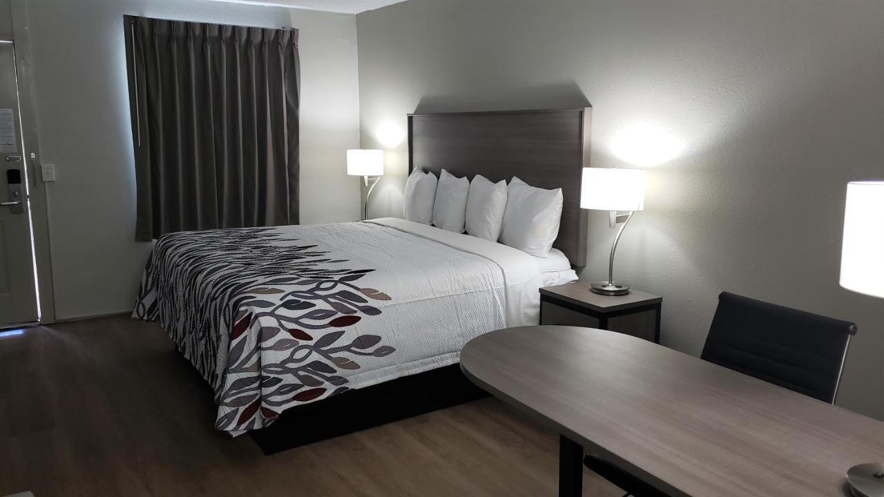 Americas Best Value Inn Cullman Bagian luar foto