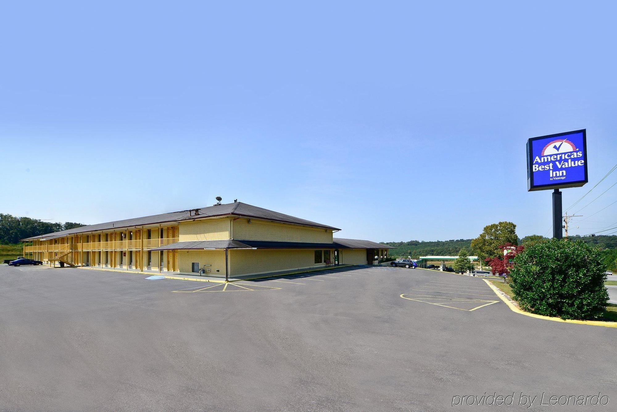 Americas Best Value Inn Cullman Bagian luar foto
