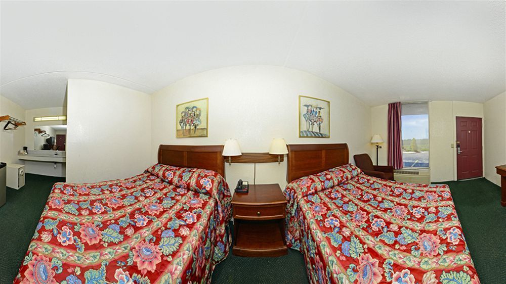 Americas Best Value Inn Cullman Bagian luar foto