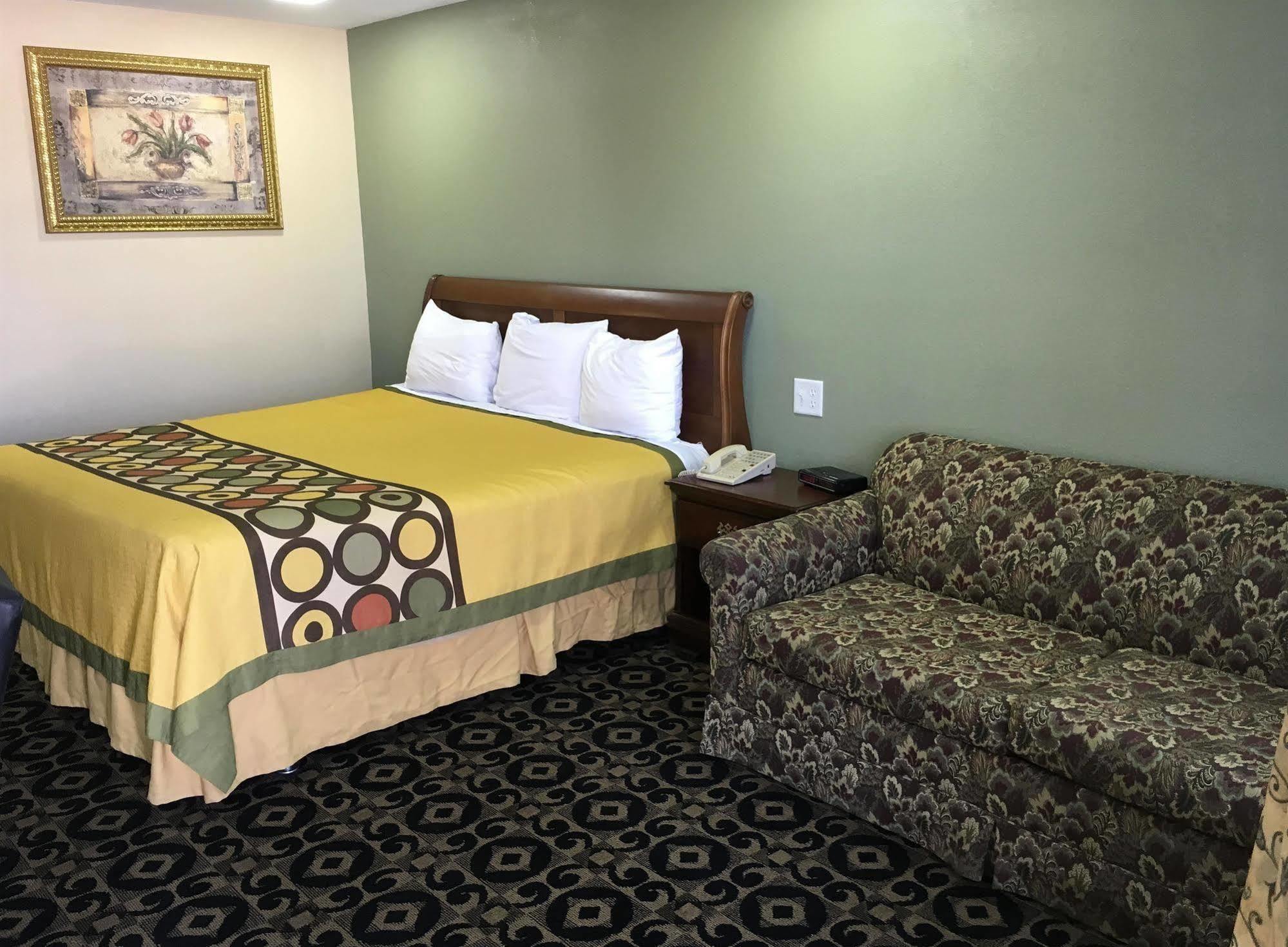 Americas Best Value Inn Cullman Bagian luar foto